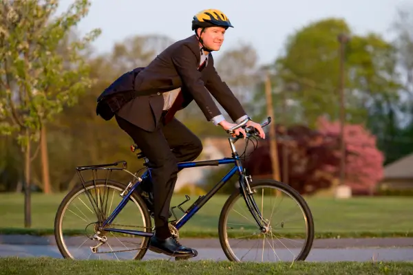 Integração de Bicicletas e Outros Meios Sustentáveis na Vida de Moradores de Tiny Houses