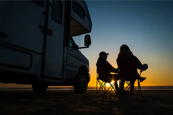 Como Planejar uma Viagem de Lua de Mel de Baixo Custo a Bordo de um Motorhome